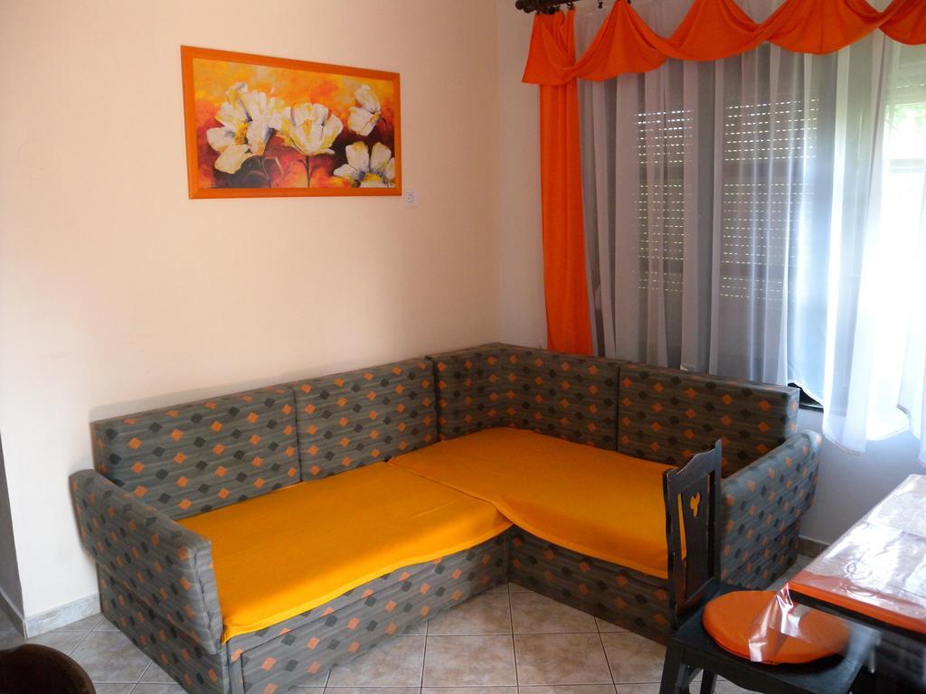 Holiday Home Yellow 1 By Interhome Balatonkeresztúr المظهر الخارجي الصورة